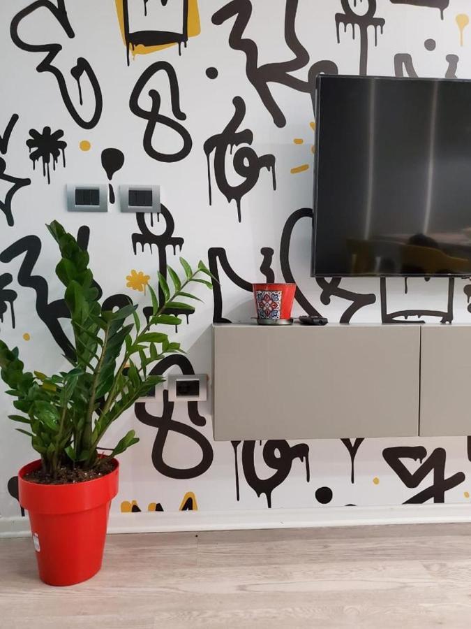 Helga'S Deluxe 3 Apartment 地拉那 外观 照片