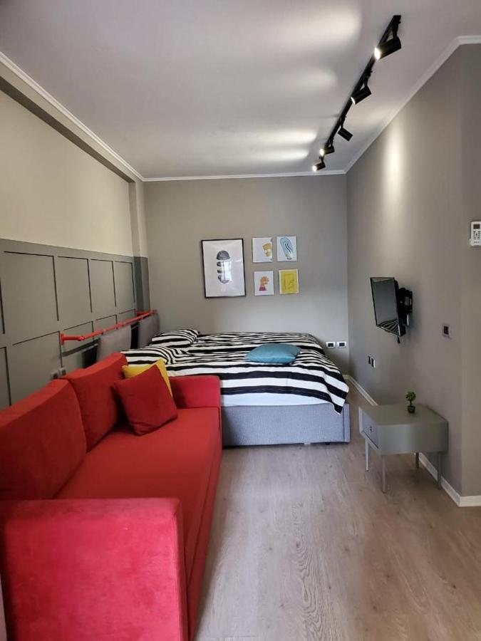 Helga'S Deluxe 3 Apartment 地拉那 外观 照片