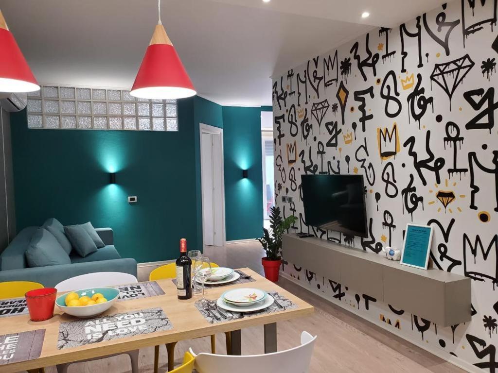 Helga'S Deluxe 3 Apartment 地拉那 外观 照片